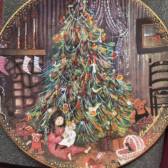 Anna Perenna Christmas Eve By P. Buckley Moss Plate with Certificate and Box - Picture 1 of 7